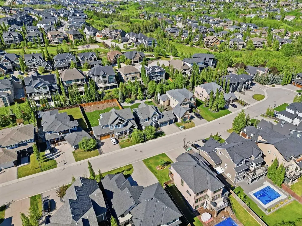 120 Fortress Bay SW Calgary AB T3H 0T3