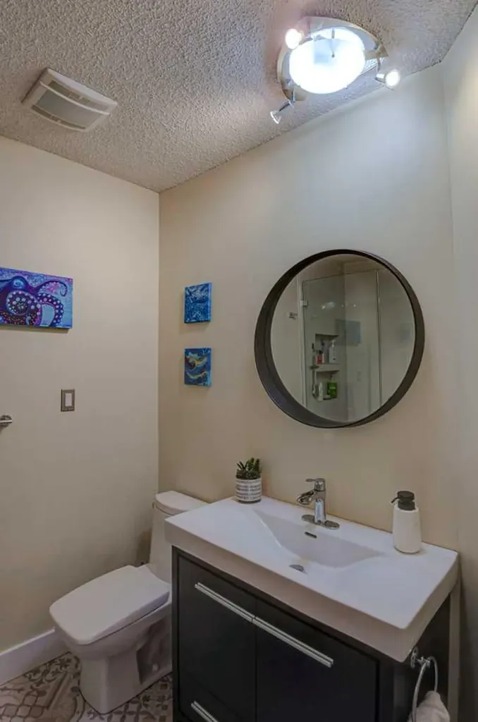 217 26 Avenue NE Calgary AB T2E 1Z1