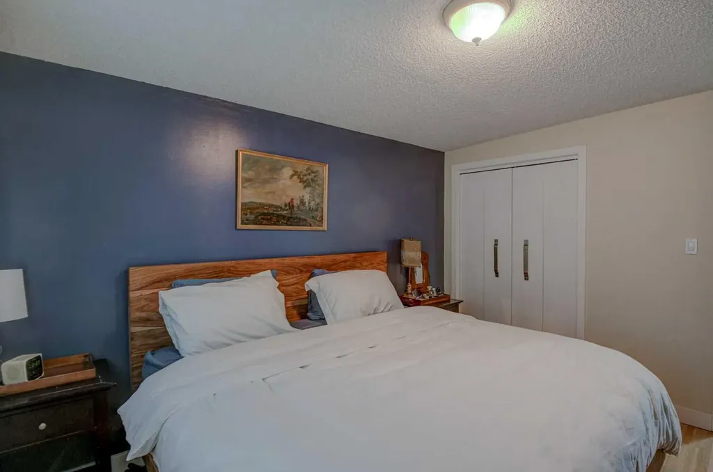 217 26 Avenue NE Calgary AB T2E 1Z1