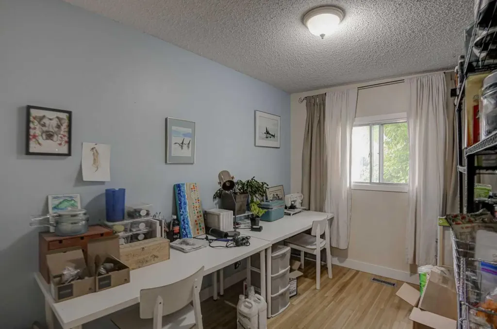 217 26 Avenue NE Calgary AB T2E 1Z1