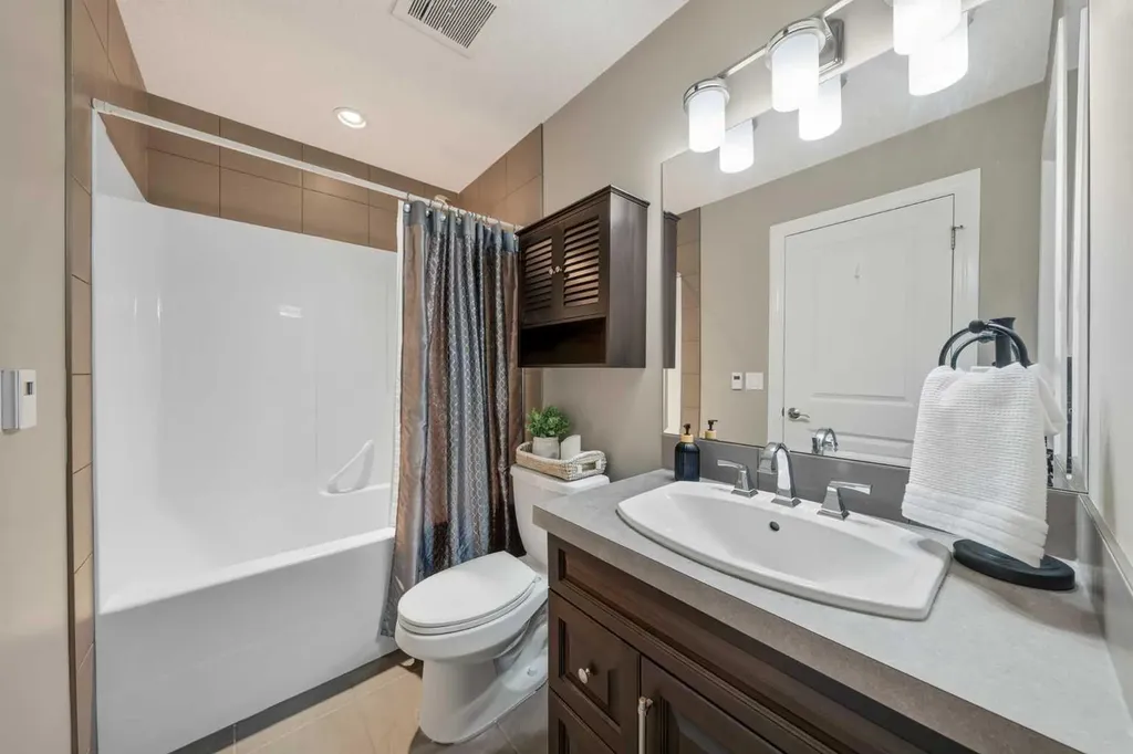 98 Auburn Sound Manor SE Calgary AB T3M 0R6