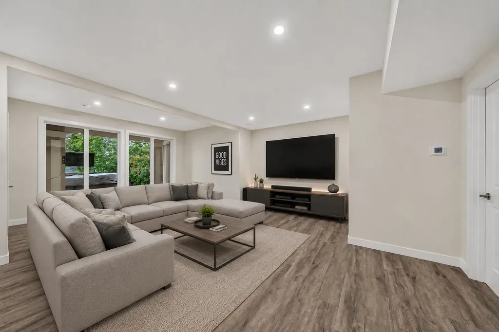 98 Auburn Sound Manor SE Calgary AB T3M 0R6