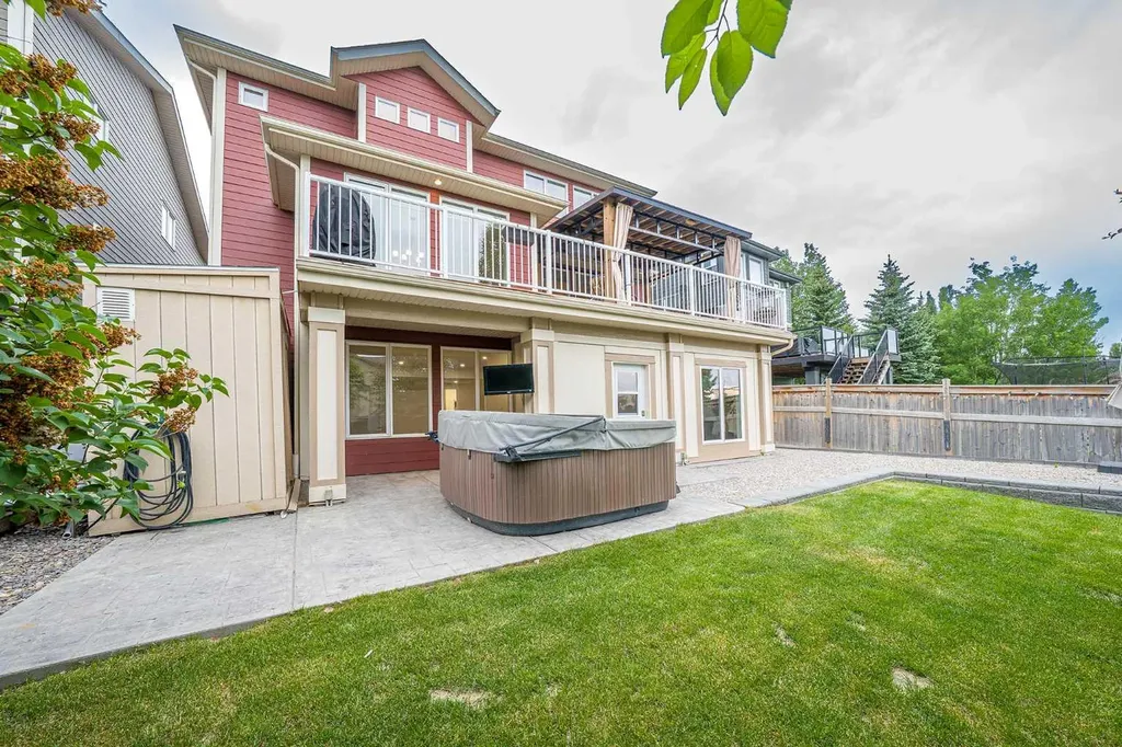 98 Auburn Sound Manor SE Calgary AB T3M 0R6