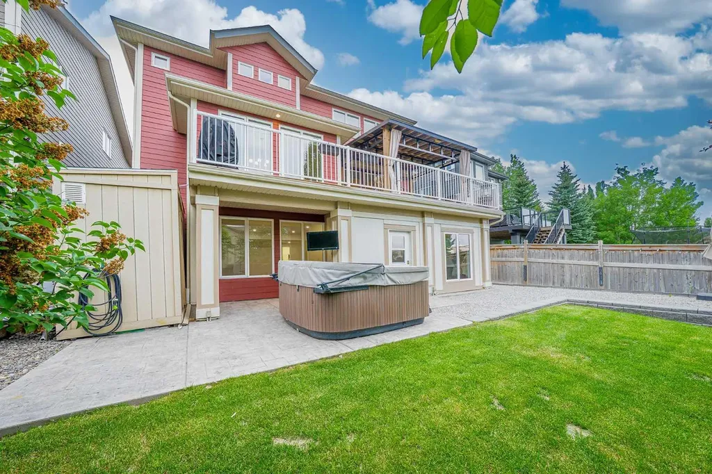 98 Auburn Sound Manor SE Calgary AB T3M 0R6
