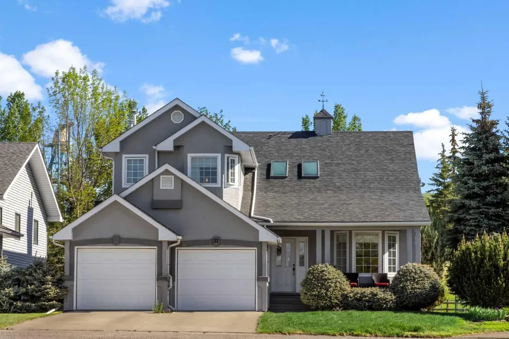 37 Riverview Close Cochrane AB T4C 1K7