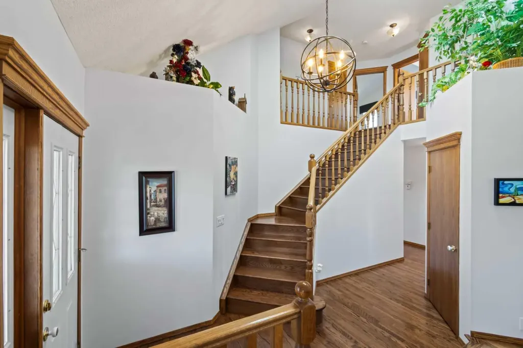 37 Riverview Close Cochrane AB T4C 1K7