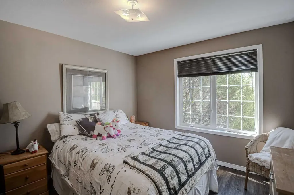 1625 15a Street Didsbury AB T0M 0W0