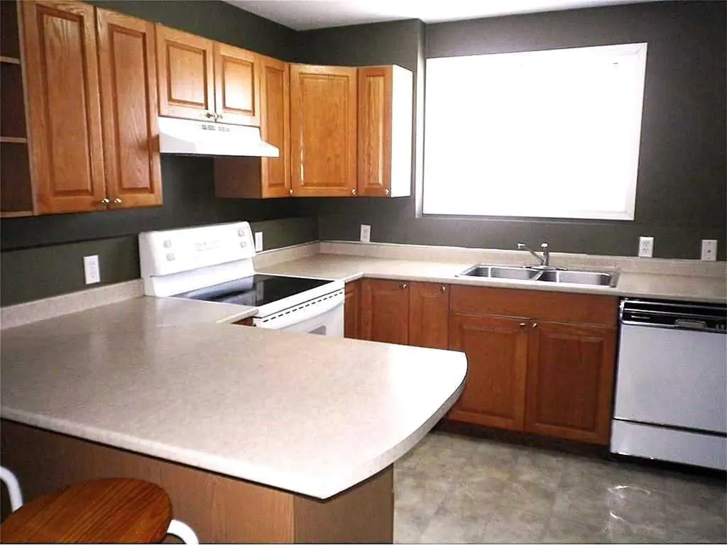 1625 15a Street Didsbury AB T0M 0W0