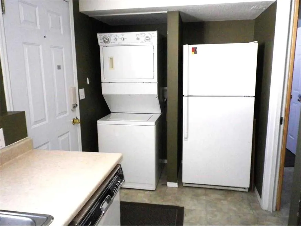 1625 15a Street Didsbury AB T0M 0W0