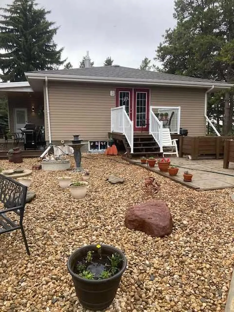 3, 26575 Highway 11 Rural Red Deer County AB T4E1A5