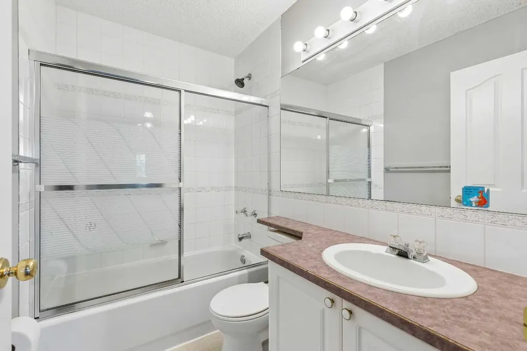 121 Quigley Drive Cochrane AB T4C1R1