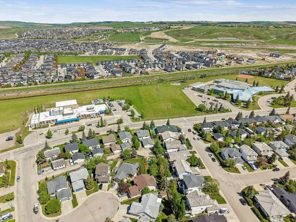 121 Quigley Drive Cochrane AB T4C1R1