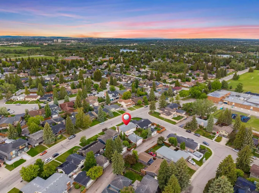 1575 Lake Bonavista Drive SE Calgary AB T2J 2X8