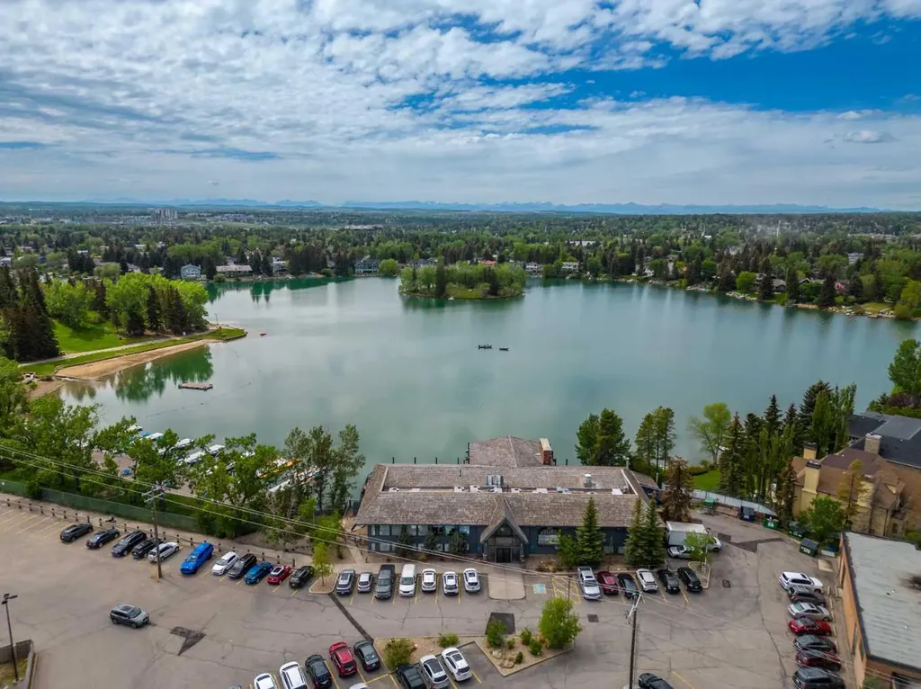 1575 Lake Bonavista Drive SE Calgary AB T2J 2X8