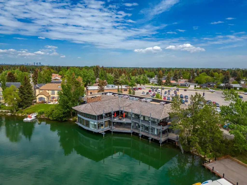 1575 Lake Bonavista Drive SE Calgary AB T2J 2X8