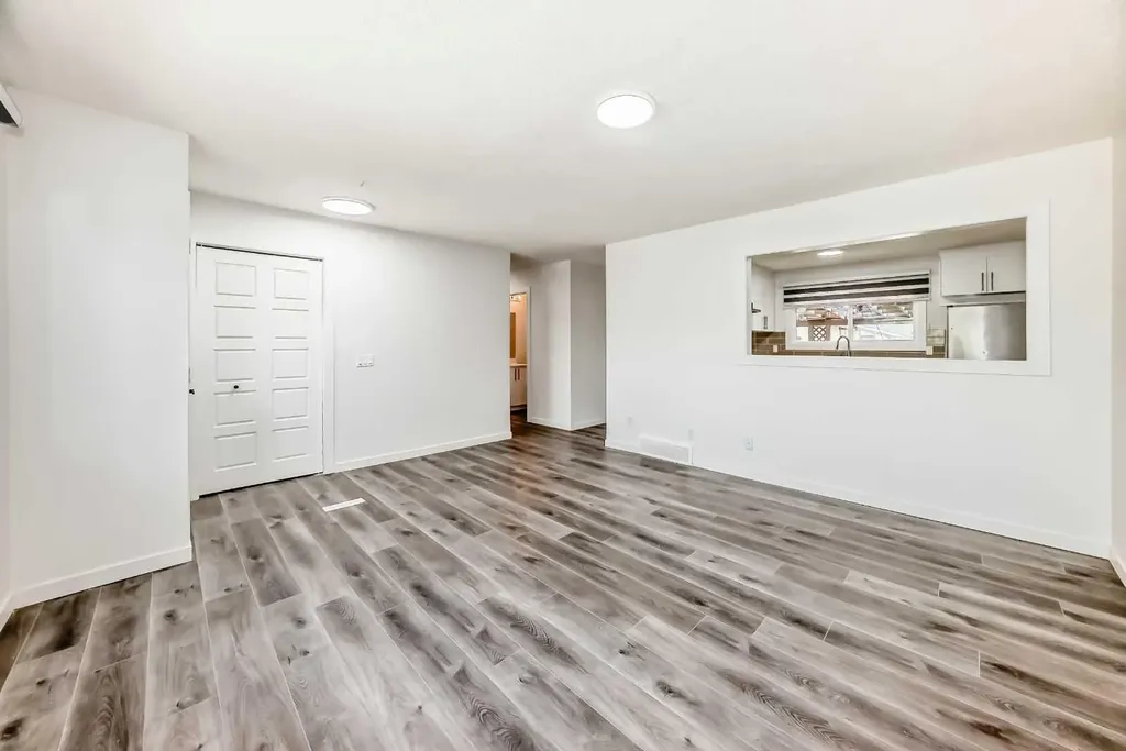 3224 Rundlelawn Road NE Calgary AB T1y3h5