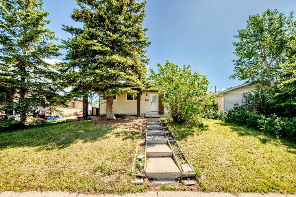 3224 Rundlelawn Road NE Calgary AB T1y3h5