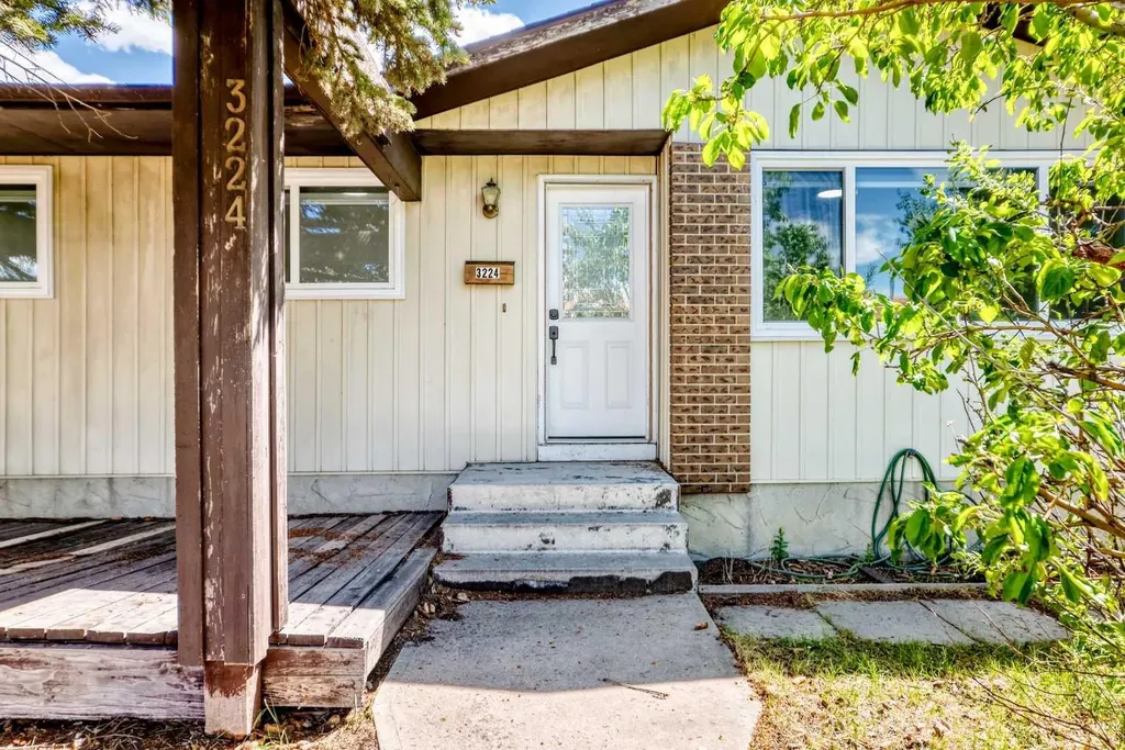 3224 Rundlelawn Road NE Calgary AB T1y3h5