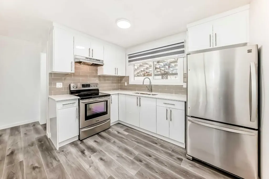 3224 Rundlelawn Road NE Calgary AB T1y3h5