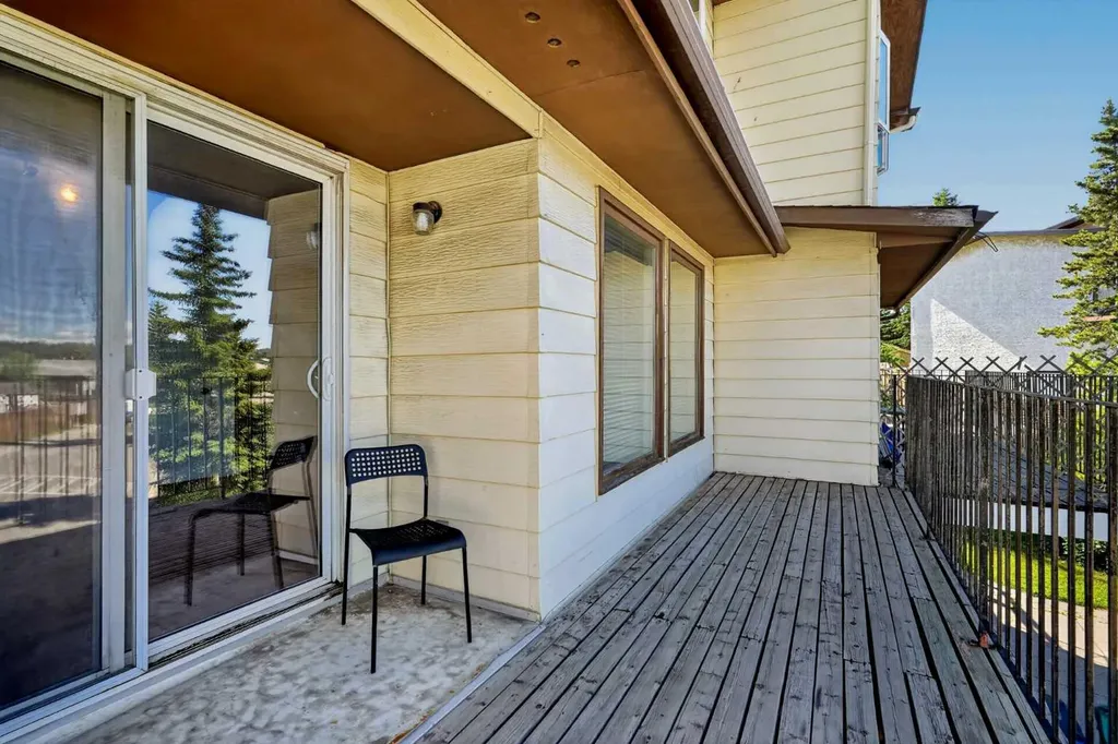 26 Glenpatrick Crescent Cochrane AB T4C 1G3