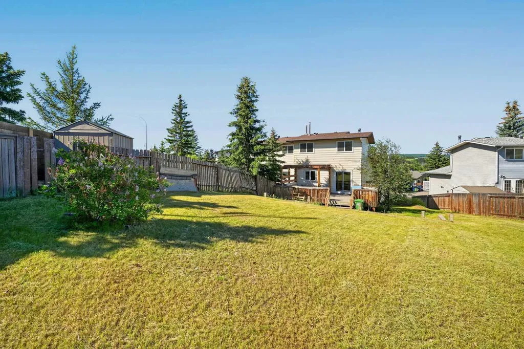 26 Glenpatrick Crescent Cochrane AB T4C 1G3