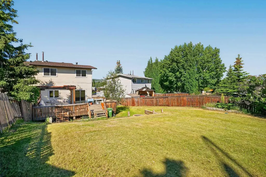 26 Glenpatrick Crescent Cochrane AB T4C 1G3