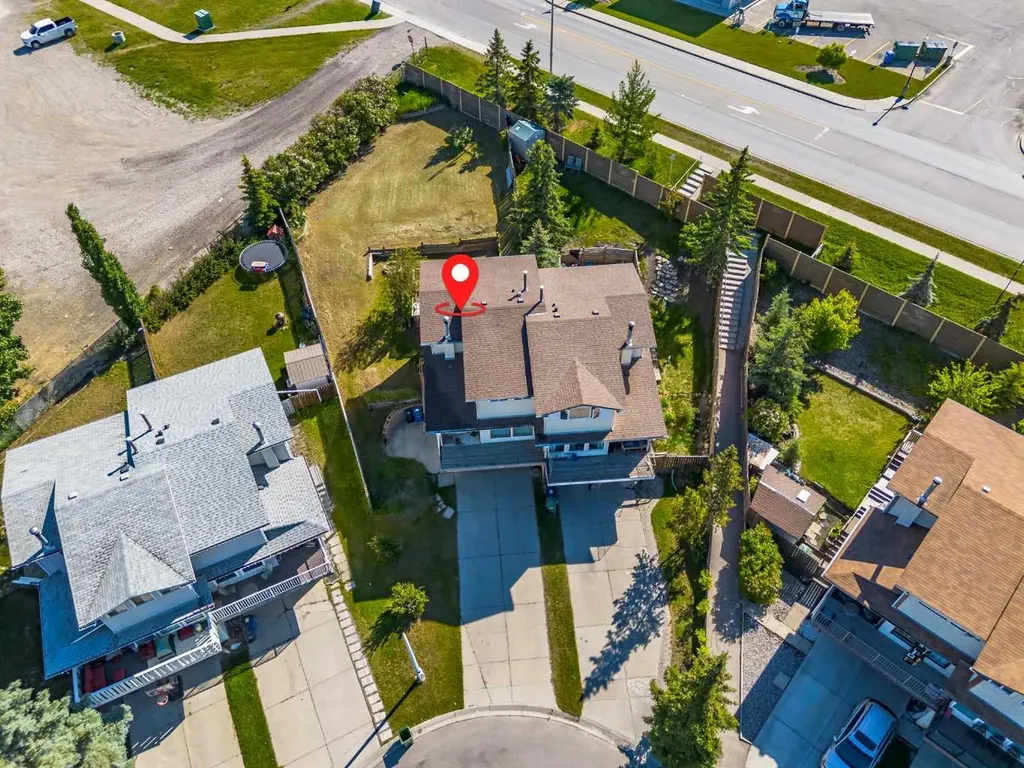 26 Glenpatrick Crescent Cochrane AB T4C 1G3