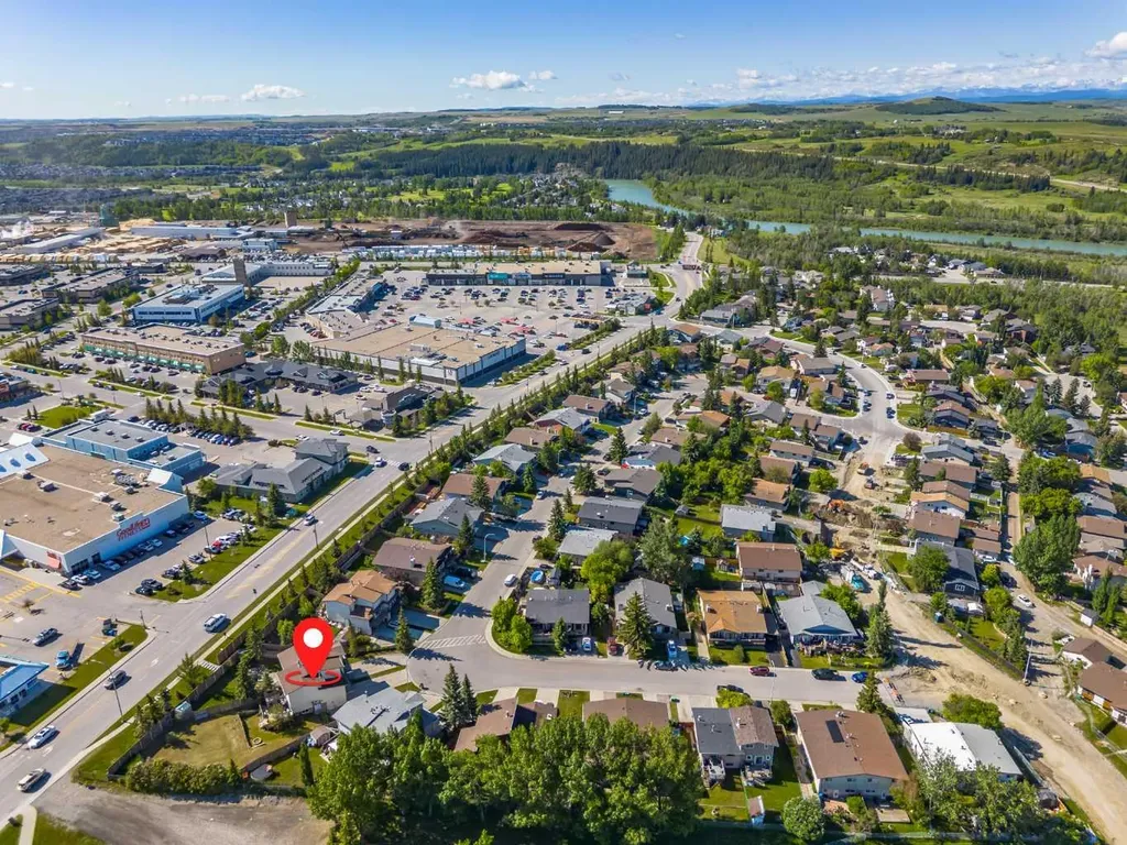 26 Glenpatrick Crescent Cochrane AB T4C 1G3