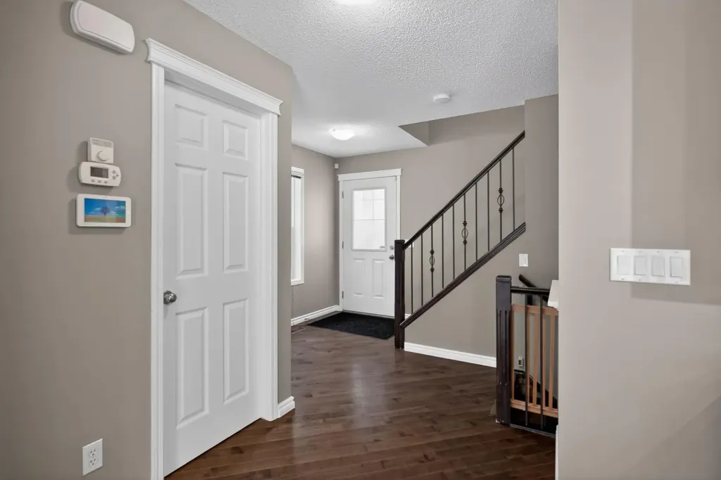 112 Kincora Glen Road NW Calgary AB T3R 0C4