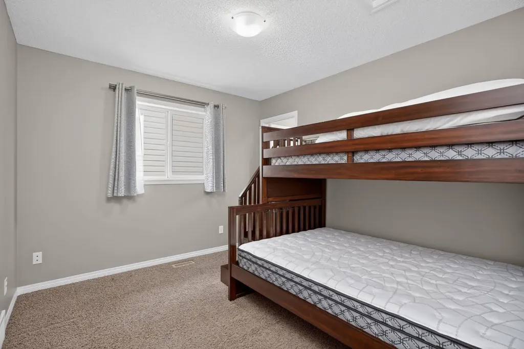 112 Kincora Glen Road NW Calgary AB T3R 0C4