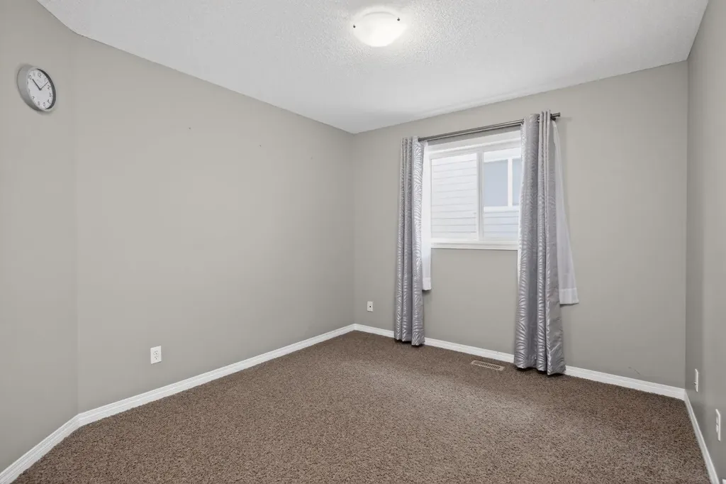 112 Kincora Glen Road NW Calgary AB T3R 0C4