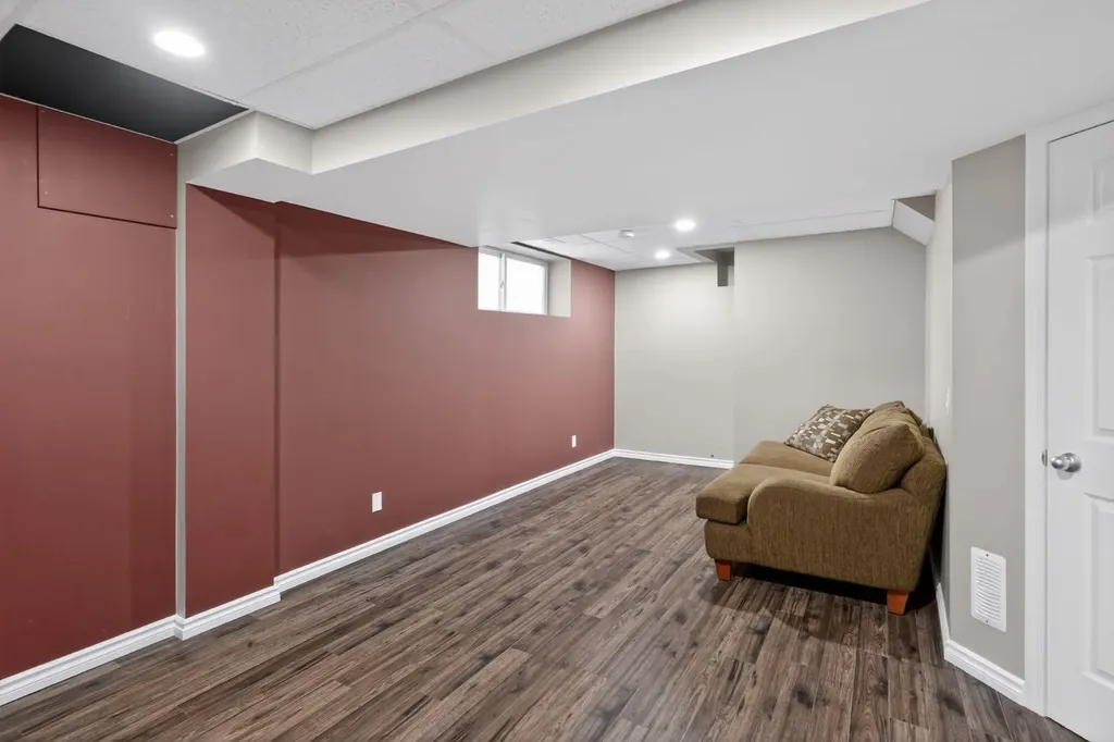 112 Kincora Glen Road NW Calgary AB T3R 0C4