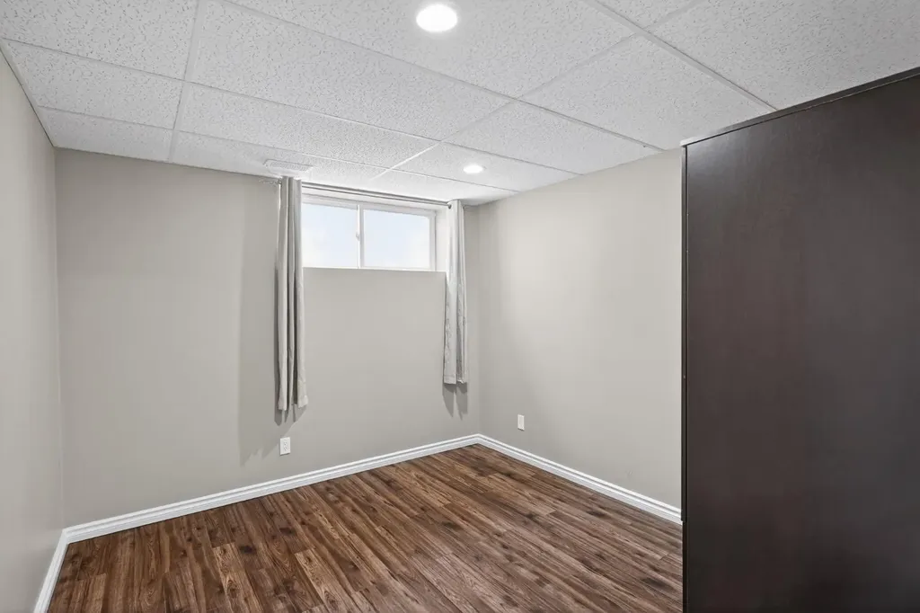 112 Kincora Glen Road NW Calgary AB T3R 0C4