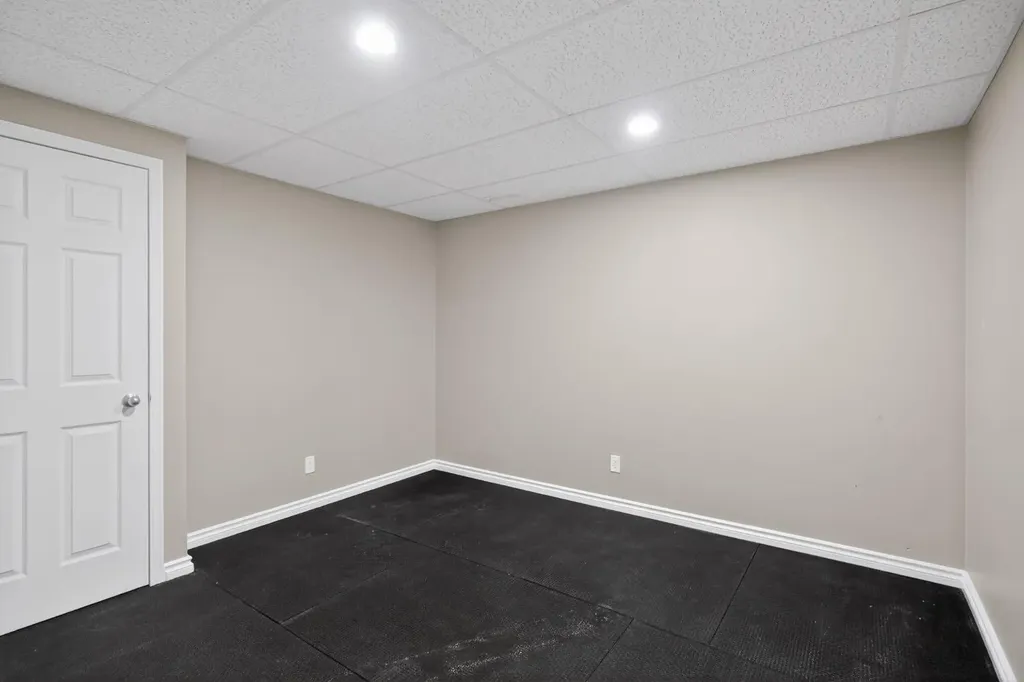 112 Kincora Glen Road NW Calgary AB T3R 0C4