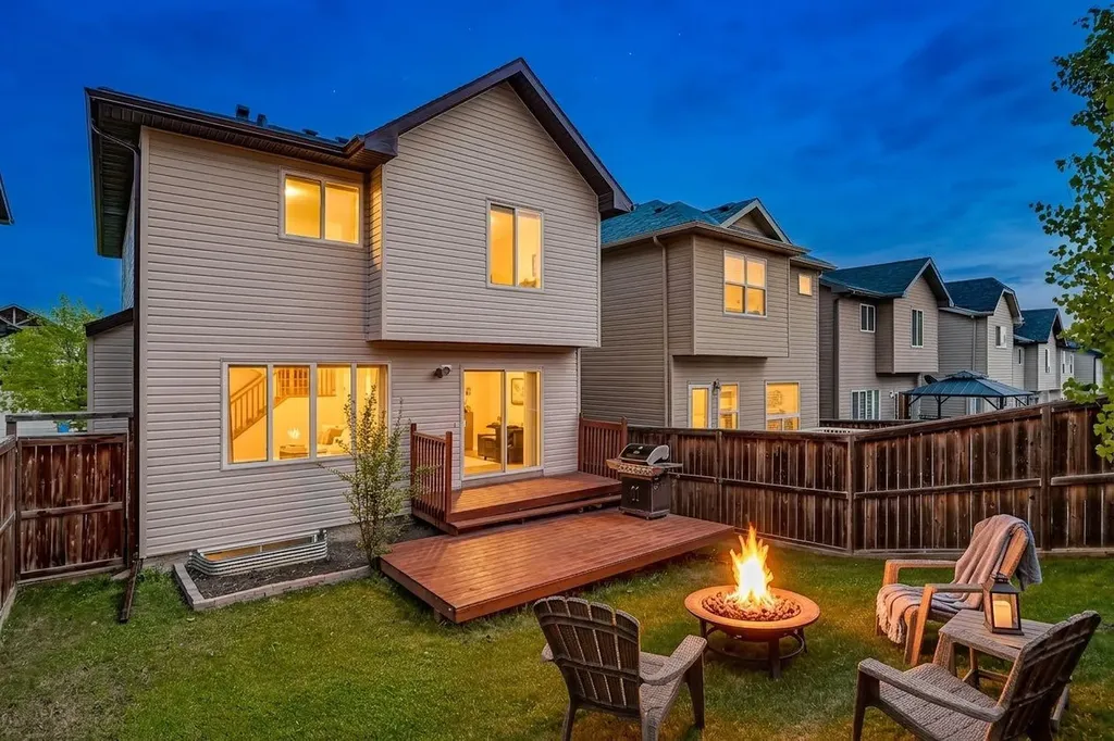 112 Kincora Glen Road NW Calgary AB T3R 0C4