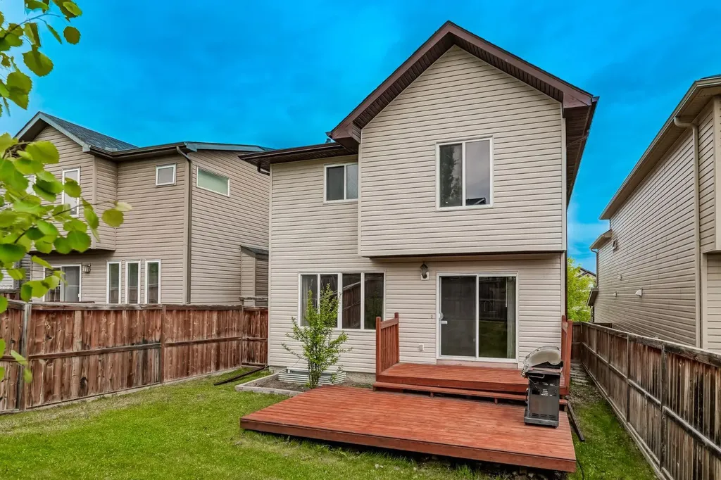 112 Kincora Glen Road NW Calgary AB T3R 0C4