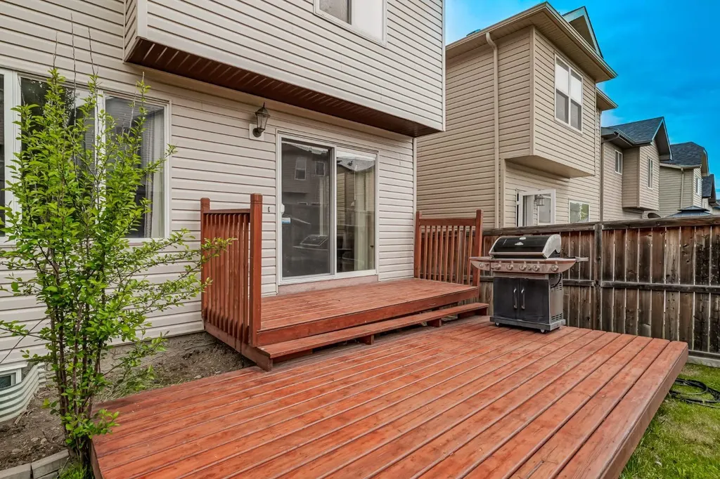112 Kincora Glen Road NW Calgary AB T3R 0C4