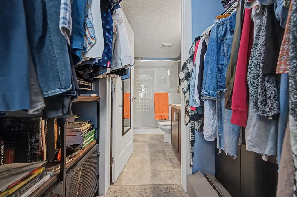 279 Copperpond Common SE Calgary AB T2Z1J1