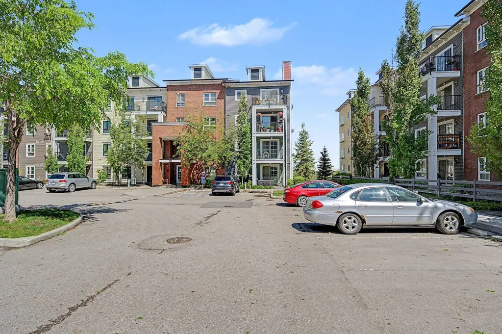 279 Copperpond Common SE Calgary AB T2Z1J1