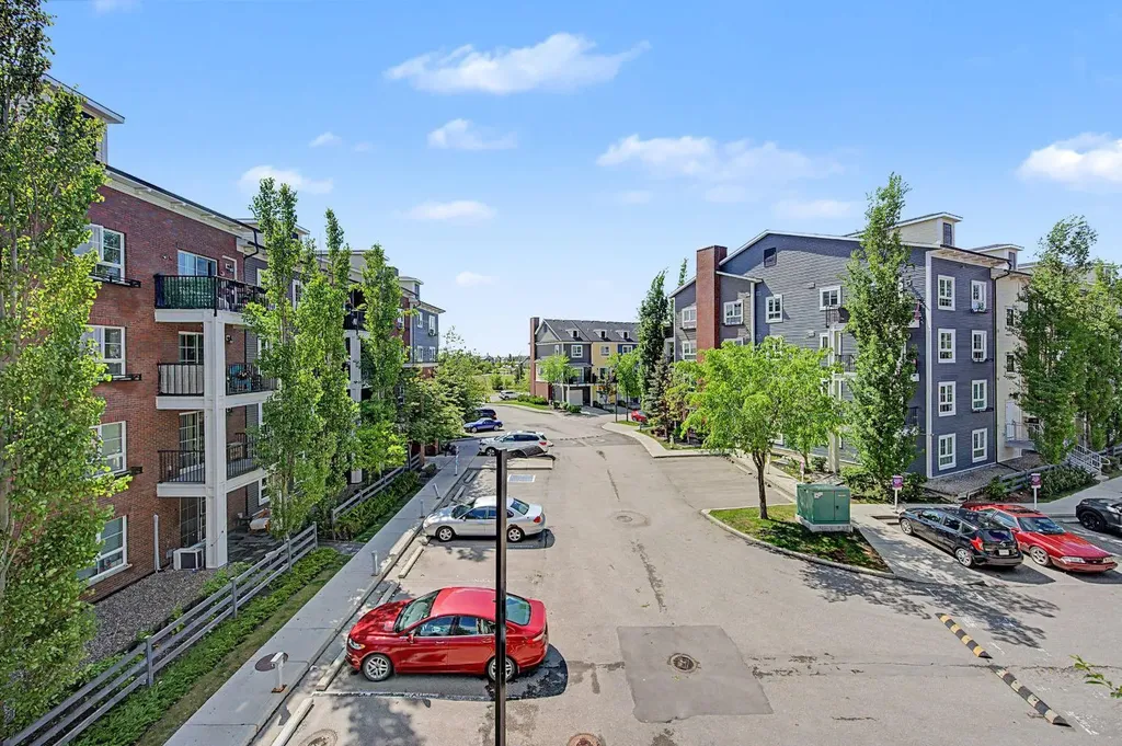 279 Copperpond Common SE Calgary AB T2Z1J1