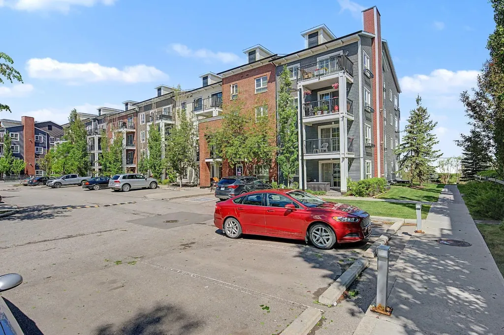 279 Copperpond Common SE Calgary AB T2Z1J1