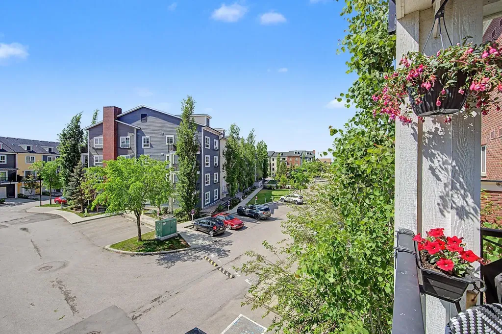 279 Copperpond Common SE Calgary AB T2Z1J1