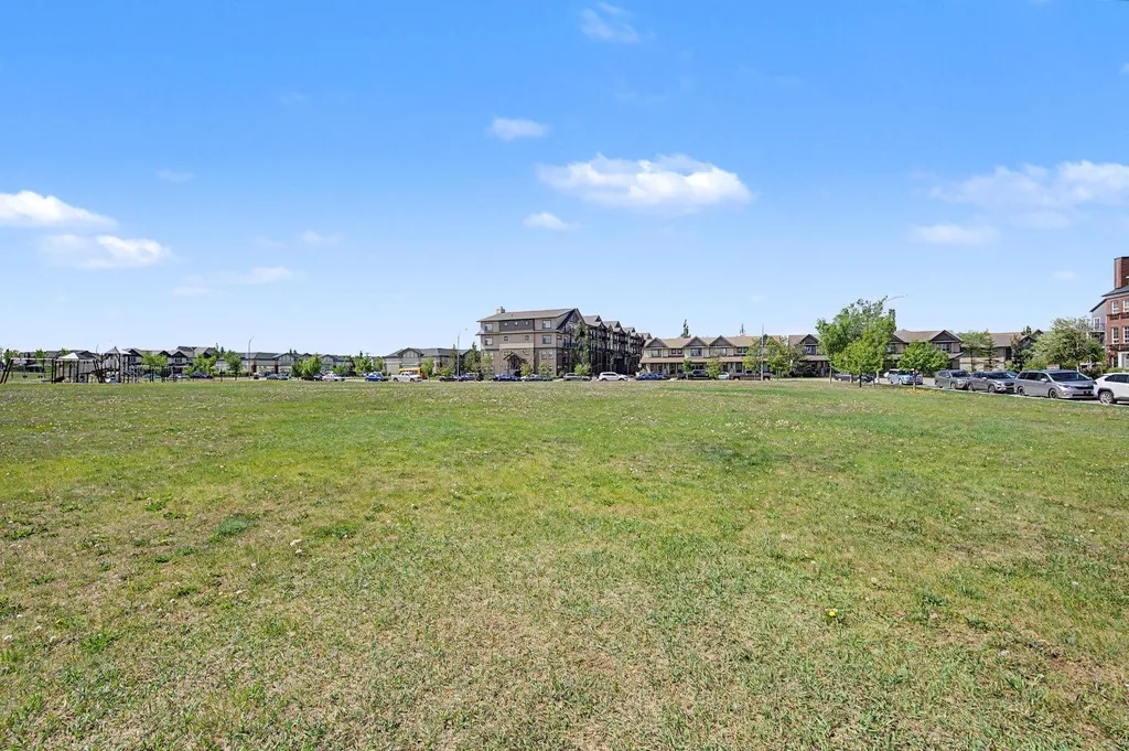 279 Copperpond Common SE Calgary AB T2Z1J1