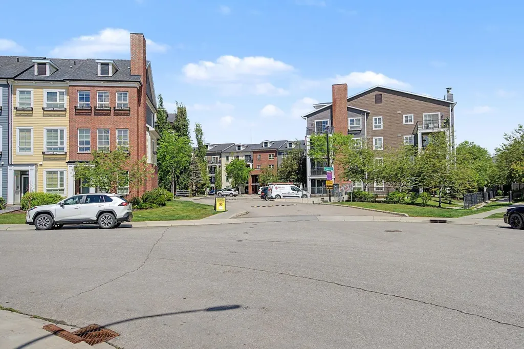 279 Copperpond Common SE Calgary AB T2Z1J1