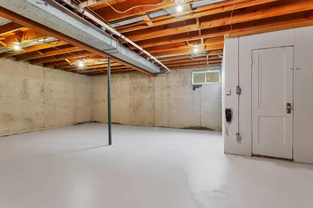 4617 54 Avenue Rimbey AB T0C 2J0