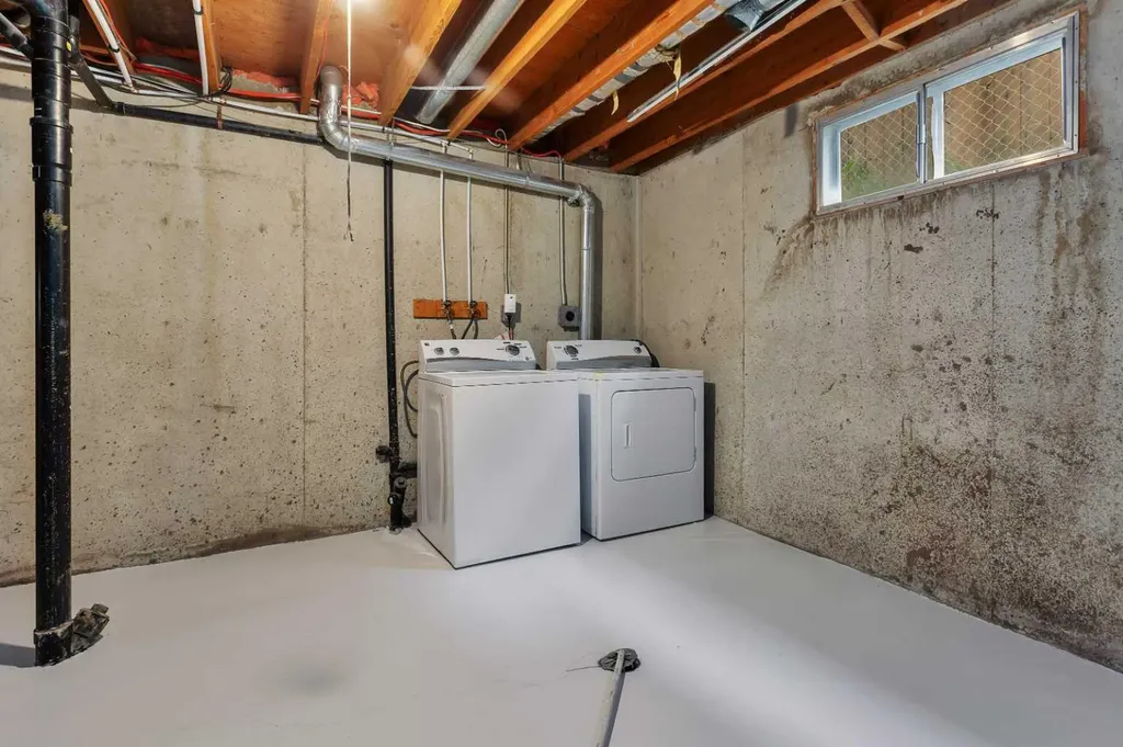 4617 54 Avenue Rimbey AB T0C 2J0
