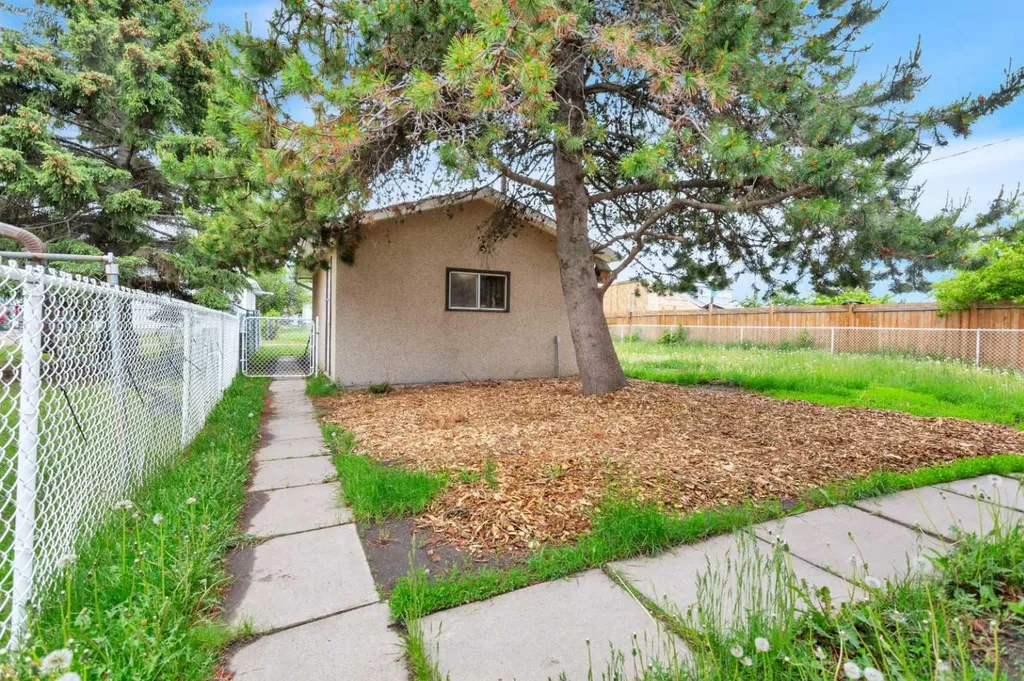 4617 54 Avenue Rimbey AB T0C 2J0