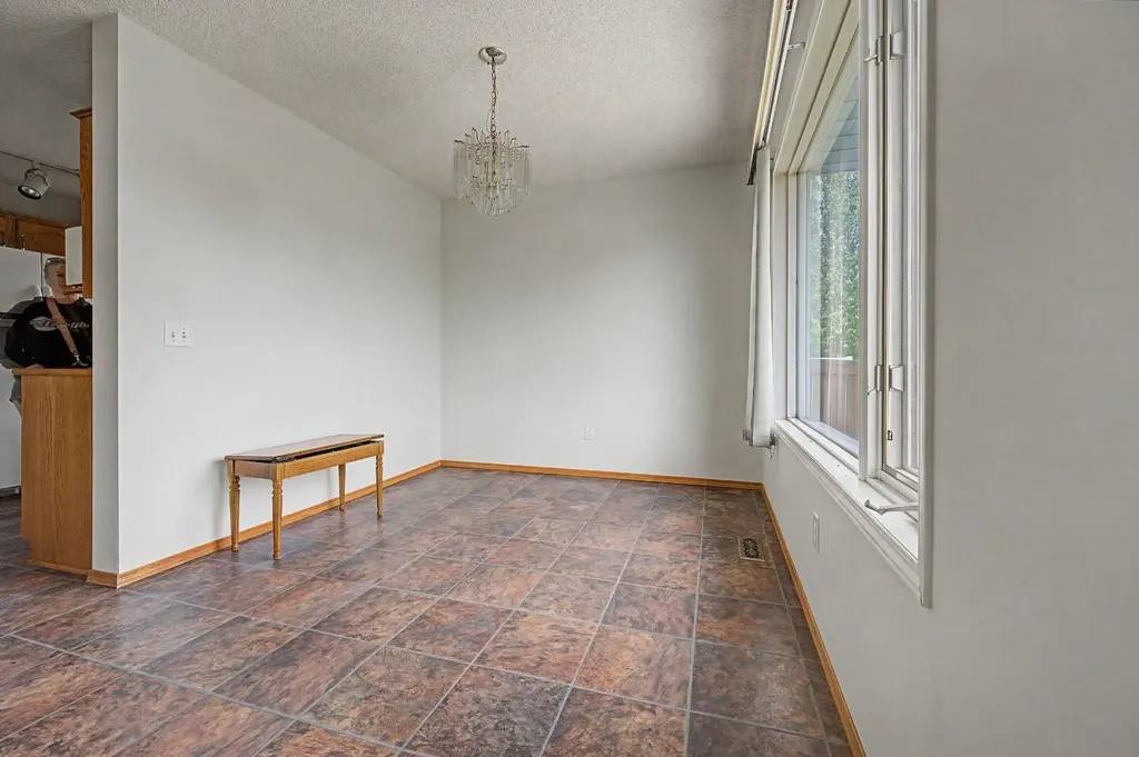 826 Coventry Drive NE Calgary AB T3K 4G2