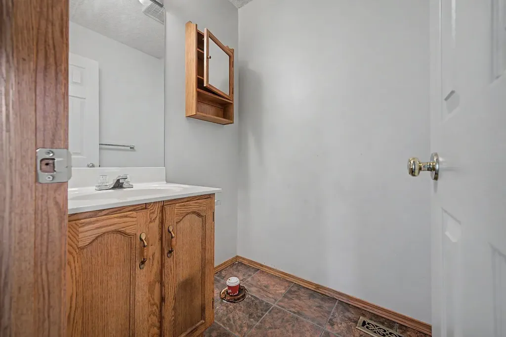 826 Coventry Drive NE Calgary AB T3K 4G2