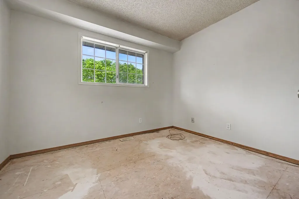 826 Coventry Drive NE Calgary AB T3K 4G2
